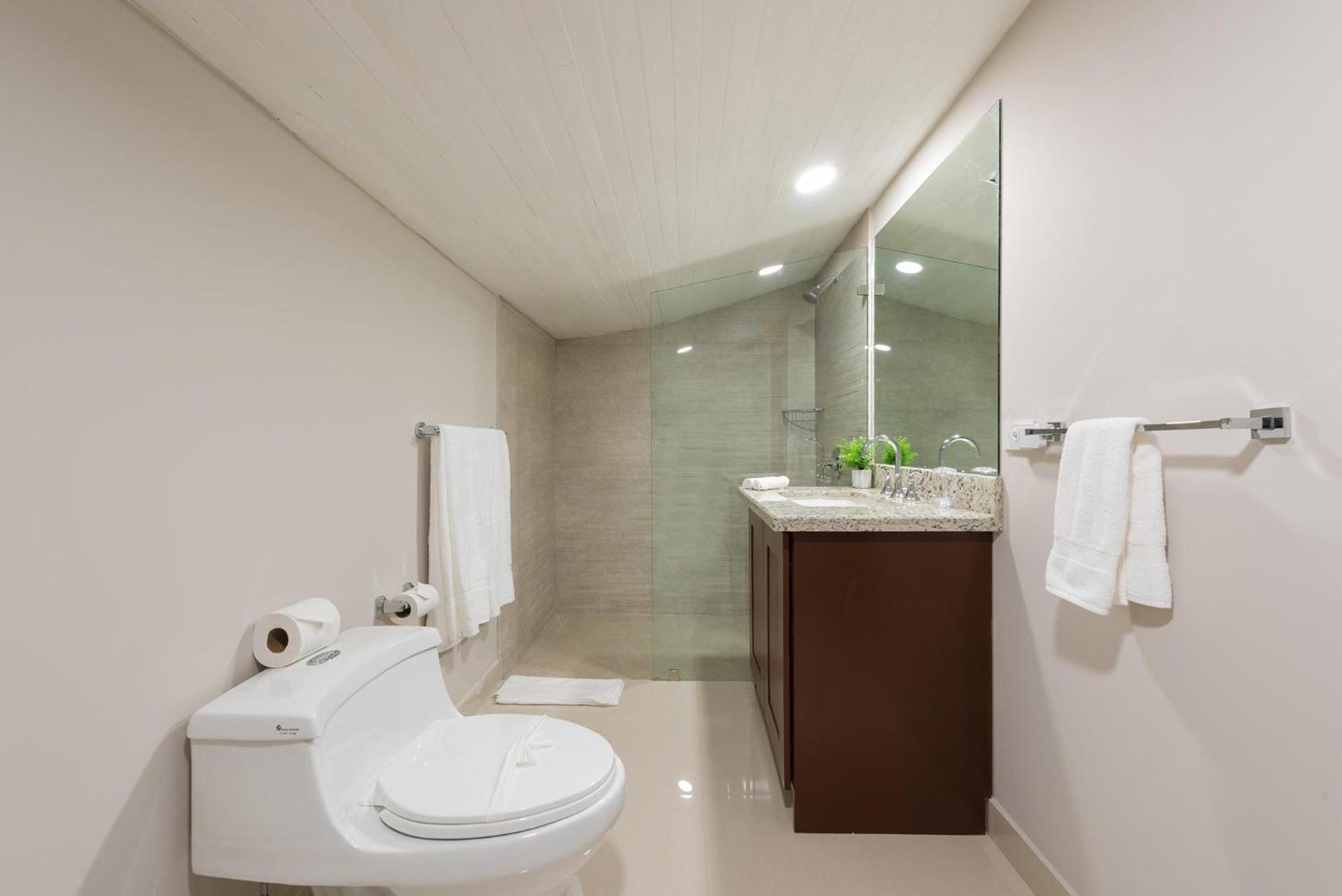 Flamingo Marina Cove 617- Oceanfront 3 Bedroom Condo Плайя-Фламинго Экстерьер фото